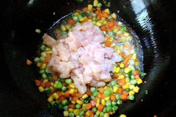 什锦炒鸡丁的做法图解7