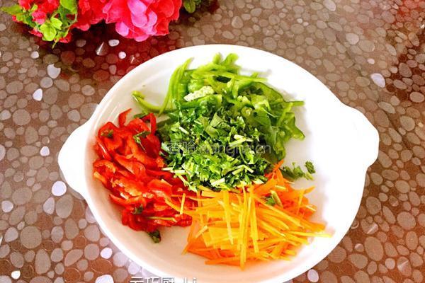 白菜丝拌猪耳的做法图解9