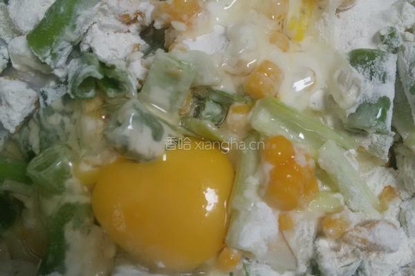 椒盐玉米土豆饼的做法图解4