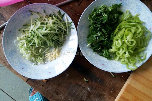 凉拌豆腐丝的做法图解2