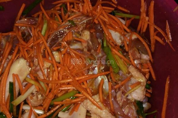 胡萝卜青椒炒鸭肉的做法图解10