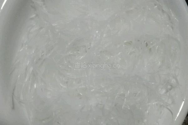 蒜蓉蚝油扇贝肉蒸粉丝的做法图解2