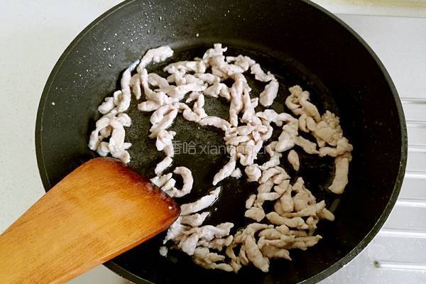 茭白炒肉丝的做法图解9