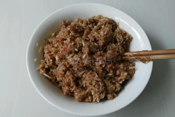 羊肉萝卜饺子的做法图解6