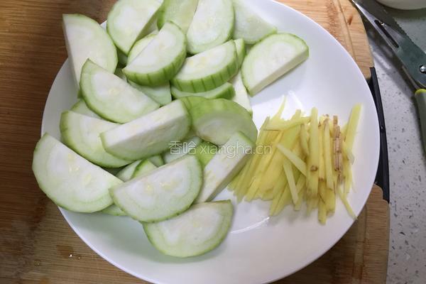 丝瓜蛤蜊汤的做法图解2