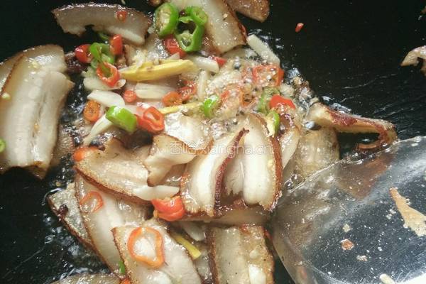 走油肉炒黄豆的做法图解3