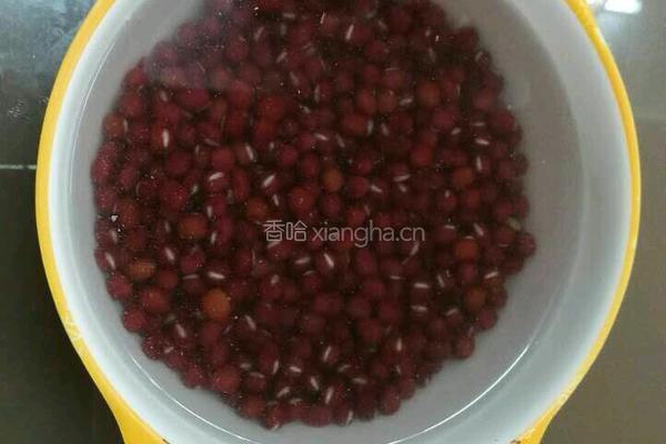微波炉益糖蜜红豆(糖尿病糖友食谱)(减肥瘦身适用)的做法图解1