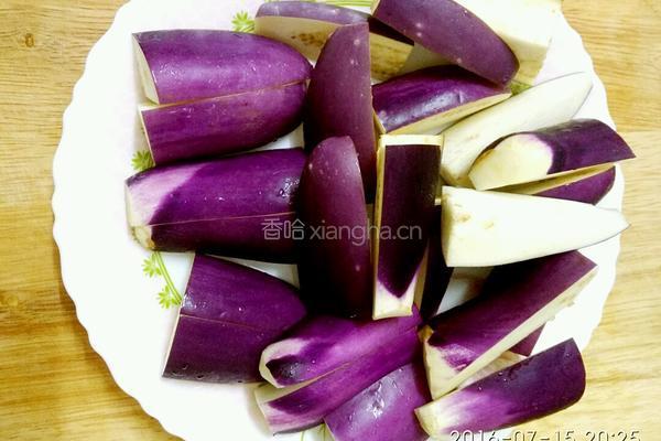 咸鱼茄子煲的做法图解3