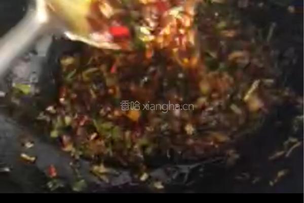 凉拌鸡架的做法图解4