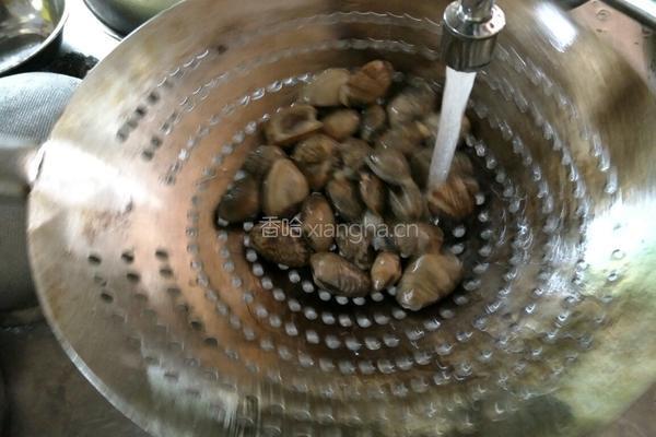 香辣花甲的做法图解1