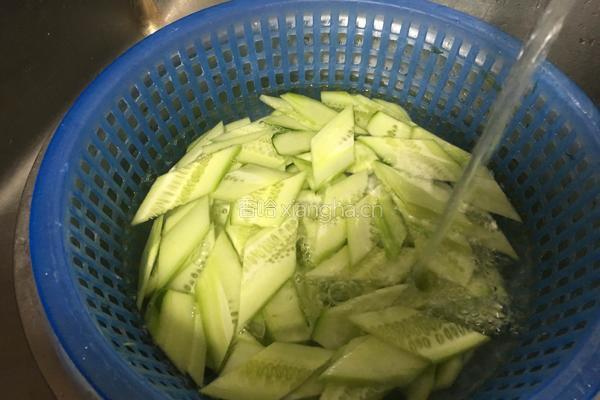 黄瓜肉片的做法图解4