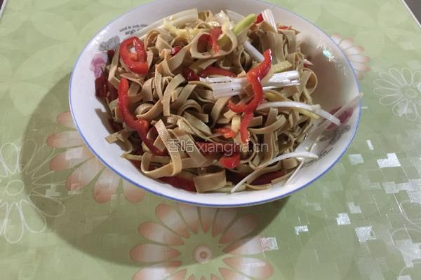 红椒豆腐皮的做法图解7