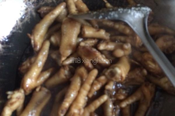 自至卤鸡脚的做法图解1