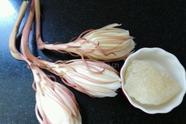 昙花枸杞羹的做法图解1