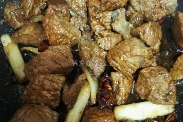 土豆烧牛肉的做法图解4