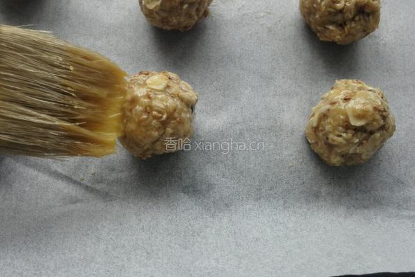 蜂蜜燕麦球的做法图解6