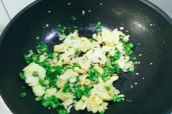 辣椒炒鸡蛋的做法图解9