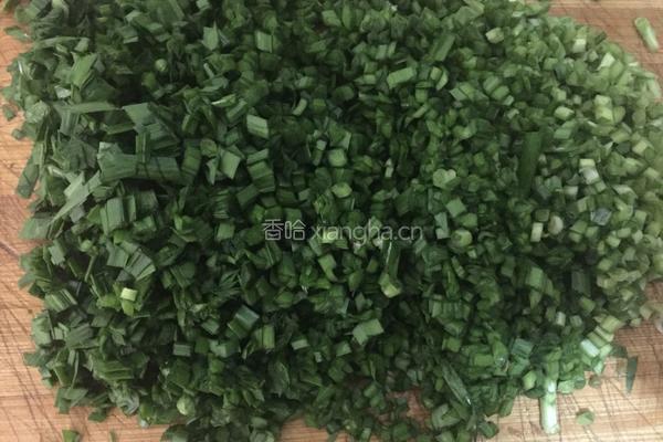 猪肉三鲜大馅水饺的做法图解3