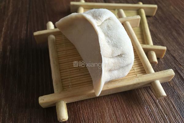 猪肉三鲜大馅水饺的做法图解9