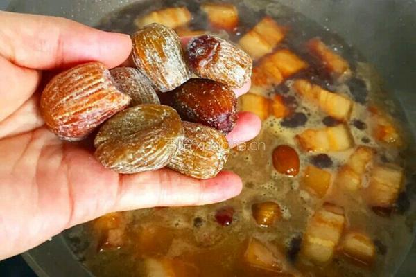 蜜枣烧肉的做法图解6