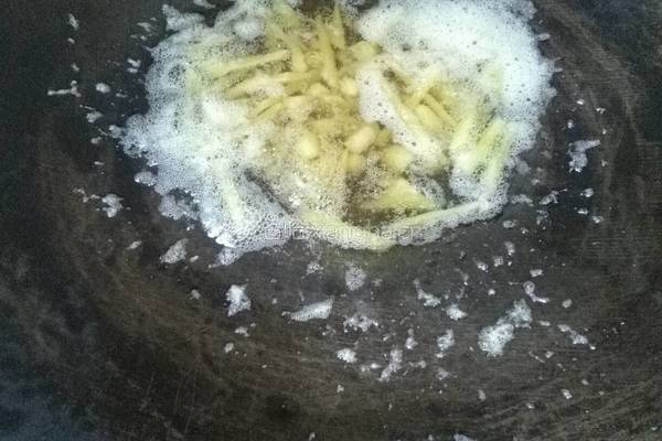 彩椒焖鸡翅的做法图解3