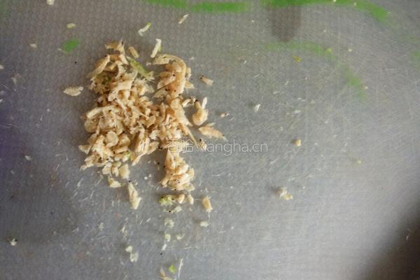 西葫芦鸡蛋虾皮饺子的做法图解4