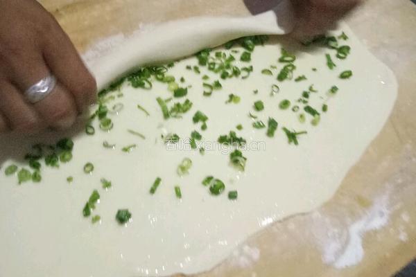 葱油饼的做法图解4