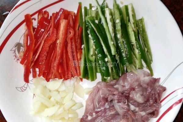 豆角茄子炒肉的做法图解2