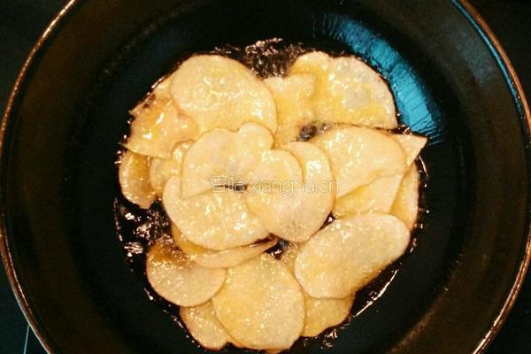 干炸洋芋片的做法图解4