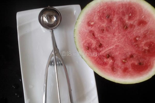 西瓜葡萄球的做法图解1
