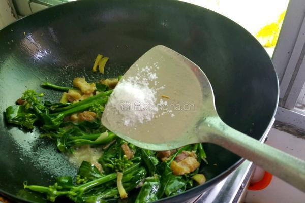 五花肉炒芥兰的做法图解8