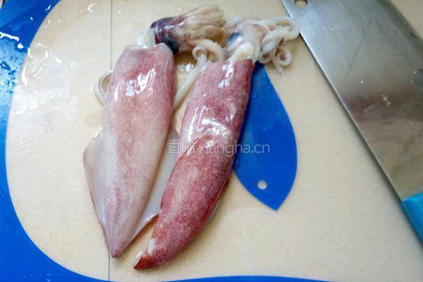 清炒鲜鱿的做法图解1