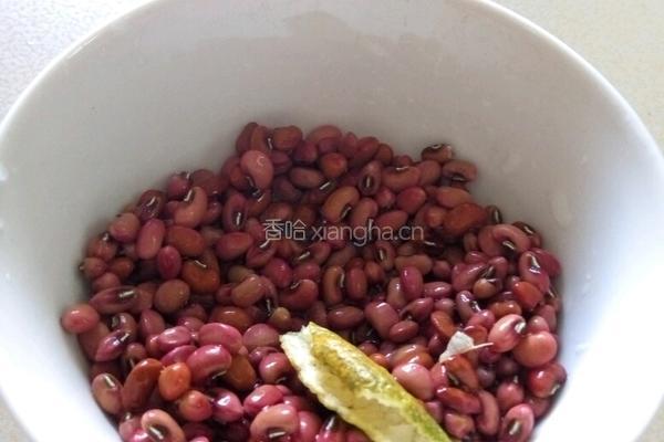 夏日靓汤 狗肝菜瘦肉汤的做法图解2