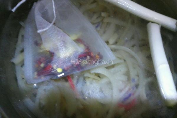 自制皮冻（吃真正的胶原蛋白）的做法图解4
