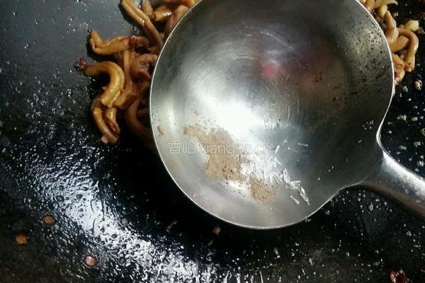 爆炒麻辣鸭肠的做法图解8