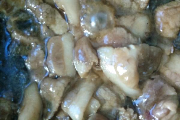 猪肉蒜末烧茄子的做法图解7