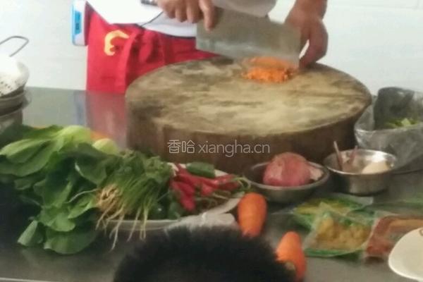 鱼肉狮子头的做法图解3