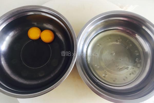 六寸戚风蛋糕的做法图解2