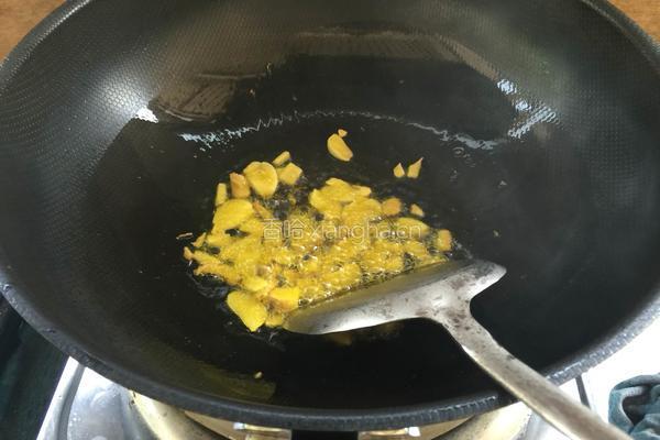 青椒炒腊肉的做法图解3