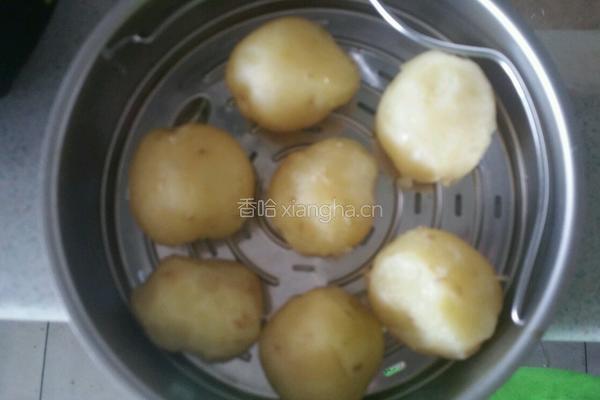 黑椒小土豆的做法图解1