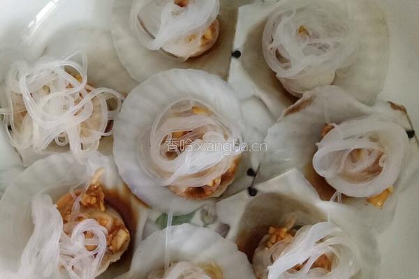 蒜蓉粉丝蒸扇贝的做法图解4