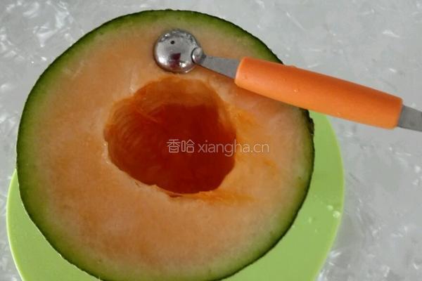 哈密瓜芋圆捞的做法图解2