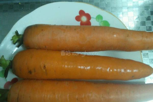 胡萝卜丸子的做法图解1