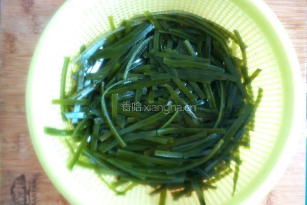凉拌海带丝的做法图解1