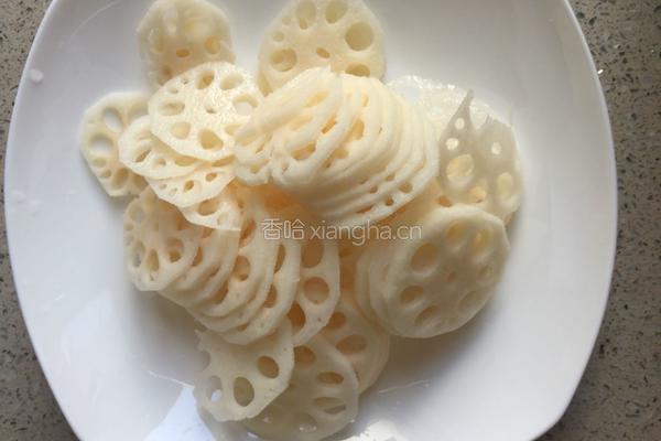 清炒藕片的做法图解2