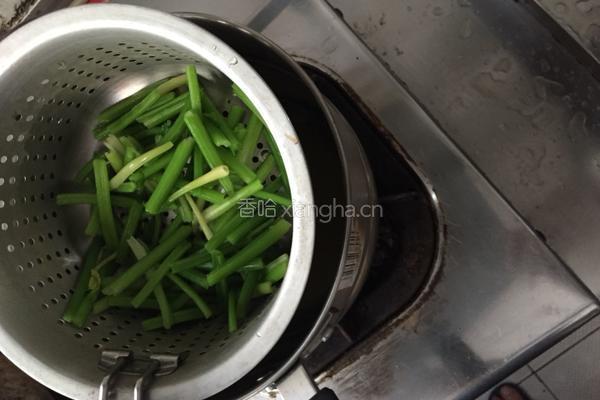 芹菜香干炒肉的做法图解11