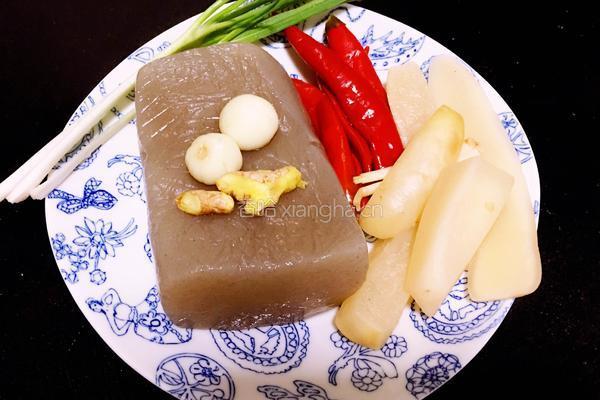 酸辣魔芋条的做法图解1
