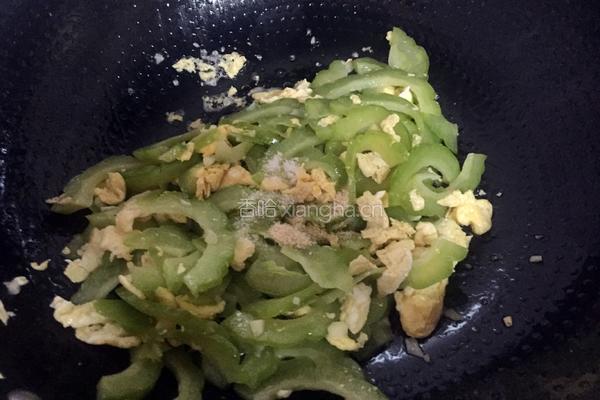 苦瓜炒鸡蛋的做法图解9