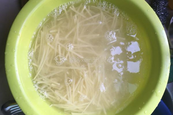 尖椒土豆丝的做法图解3