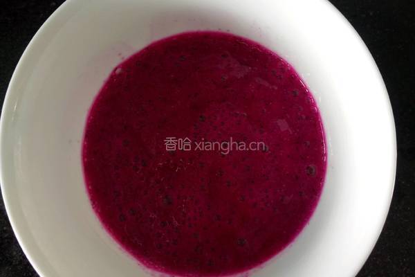 红心火龙果酸奶蛋糕的做法图解3